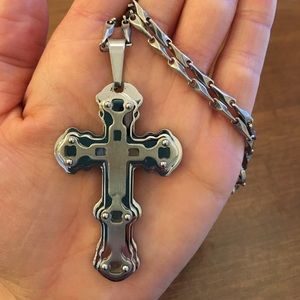 Men’s oversized stainless steel cross pendant with chain